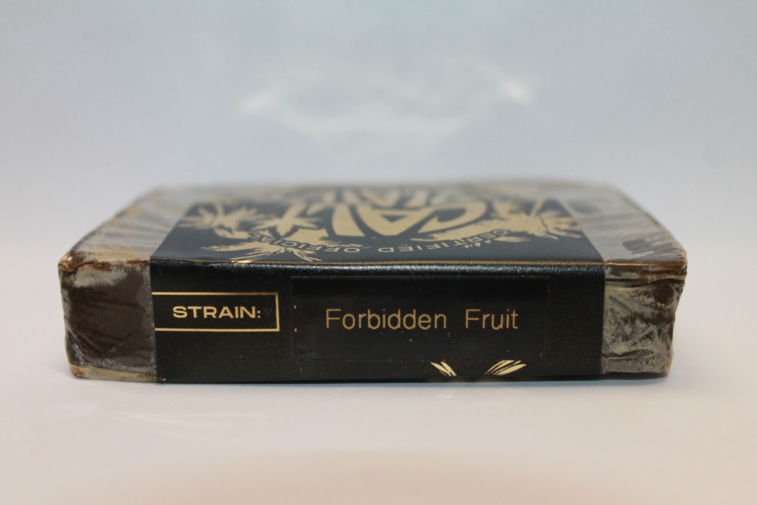 forbidden-fruit-cali-plate-scale