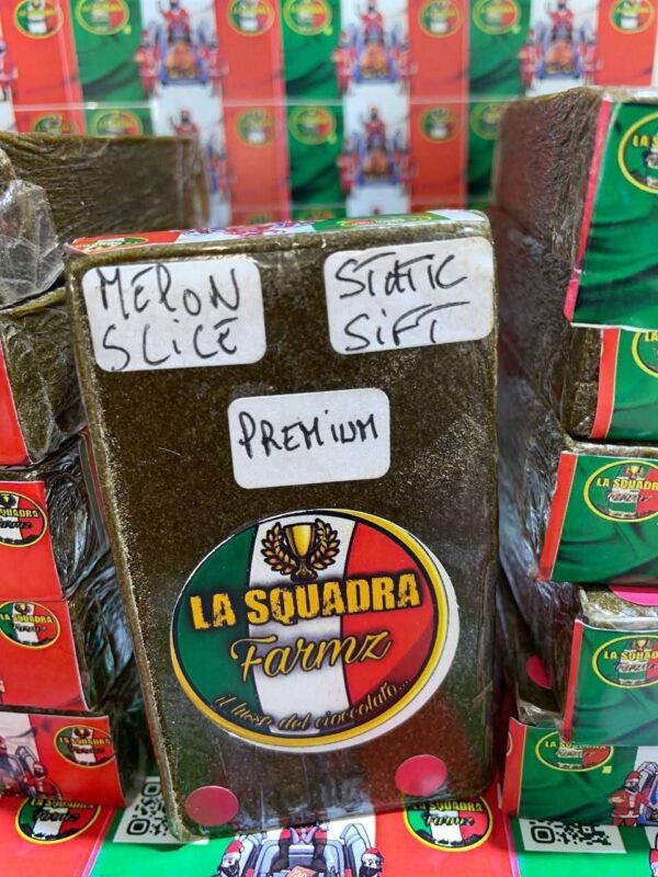 Buy la squadra farmz online