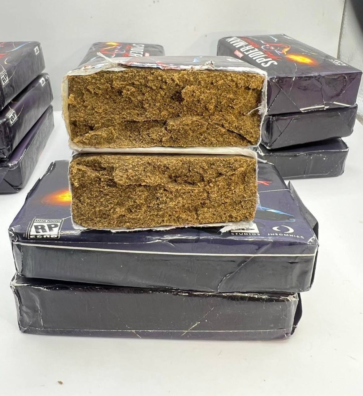 IMAGE 2025-10-24 06:14:55 Buy WORKER DRY Drysift Hash – golden premium texture and pure quality